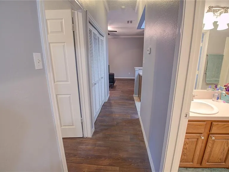 2606 Rio Grande St #101 — Photo 12
