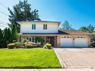 103 South Dr, New Hyde Park, NY 11040