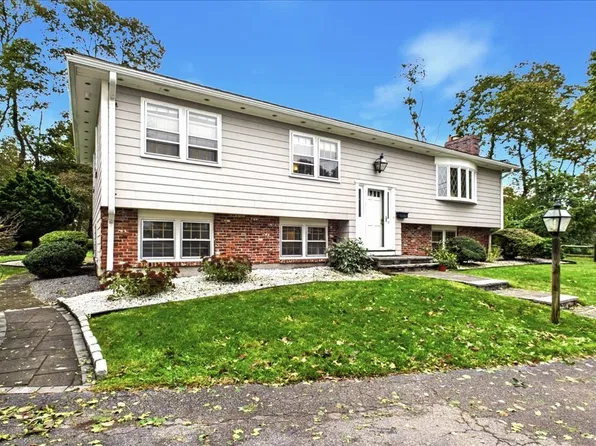 36 Christine Ter, Weymouth, MA 02190