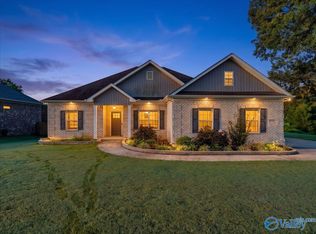 105 Azuba Ct, Hazel Green, AL 35750