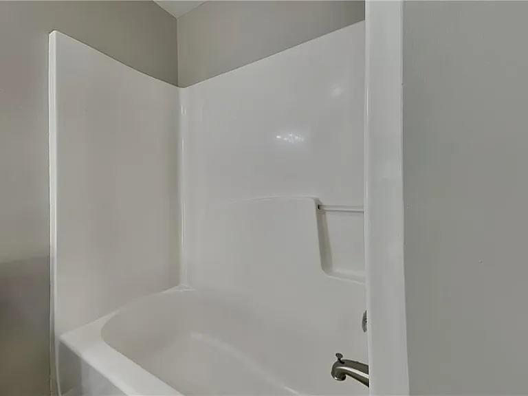 755 Willowwind Dr — Photo 17