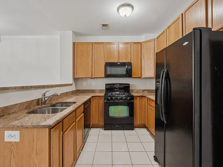 15503 John Diskin Cir #32 — Photo 17