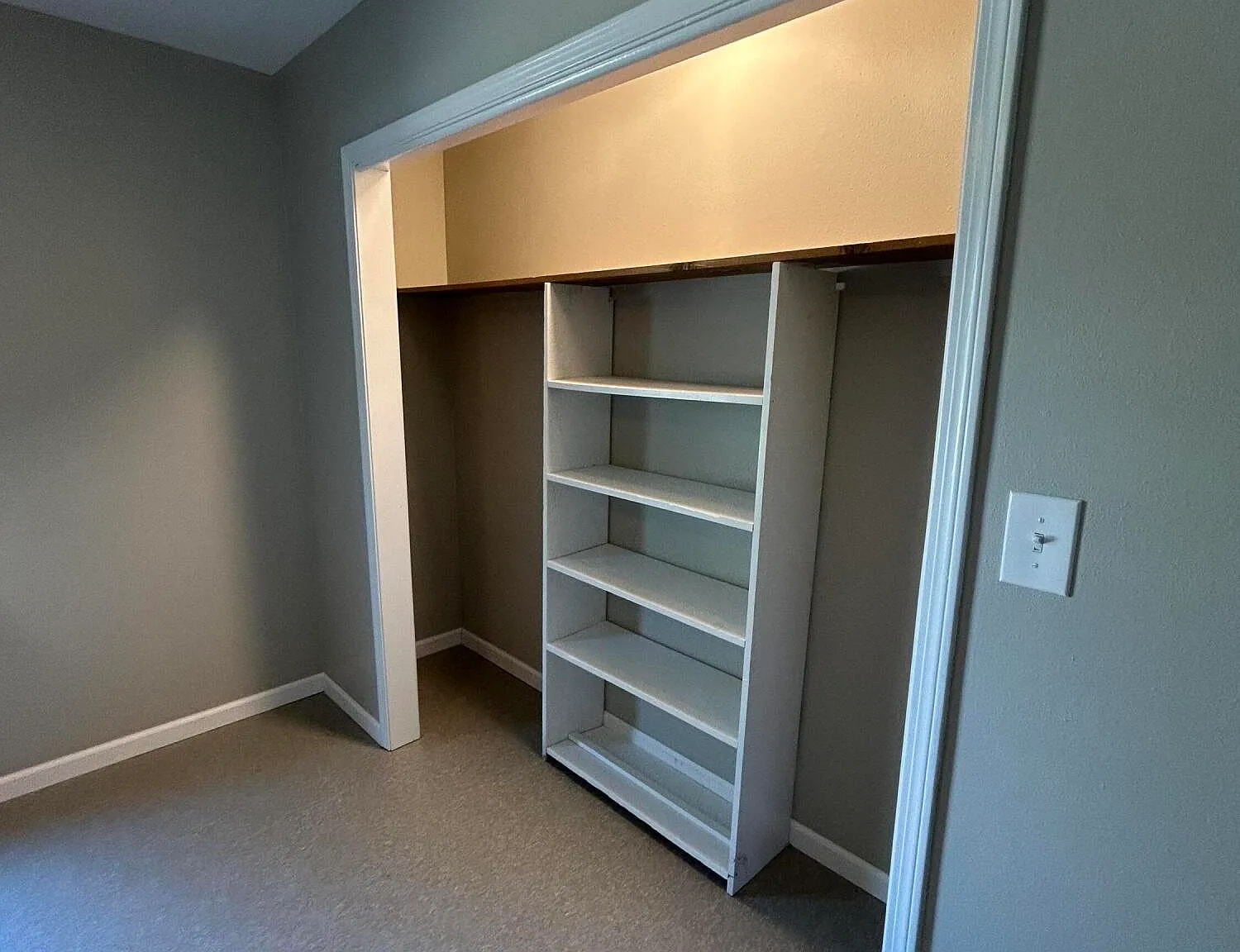 2 bed, 1.0 bath, 700 sqft, $1,000 — Photo 4