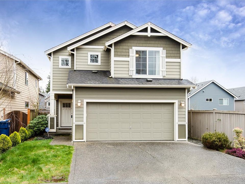 2010 2-level home in Northshore School District