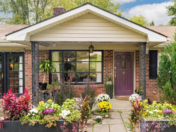 365 Queen St, Hendersonville, NC 28792