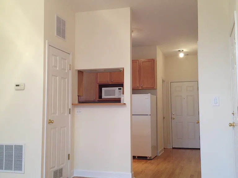2611 W Rice St #2F — Photo 5