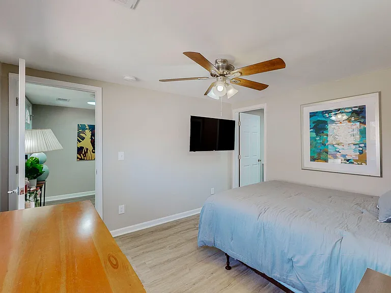 Queen size bedroom with private bath