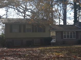 8443 Magnolia Dr, Jonesboro, GA