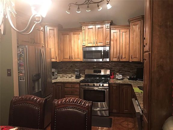 4th image of 9137 Sweet Acacia Ln