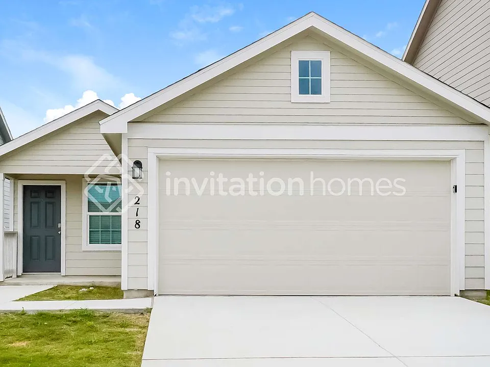 218 Hollywood Dr