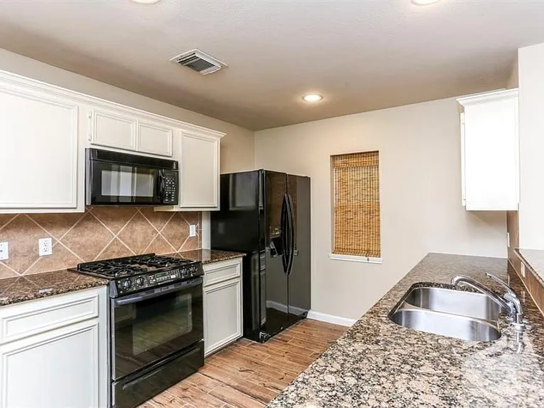 730 Redwing Place Dr — Photo 7