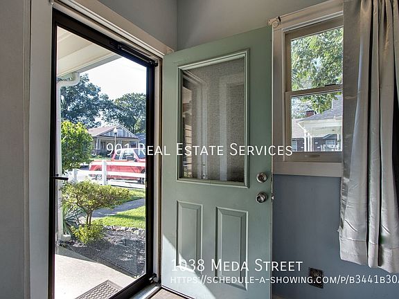 4th image of 1038 Meda St