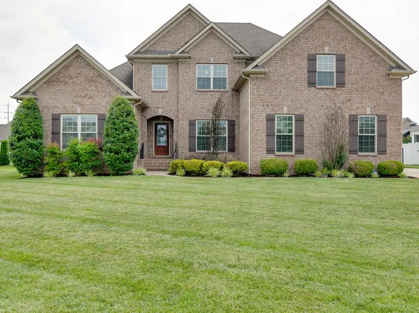 2832 Battleground Dr, Murfreesboro, TN 37129