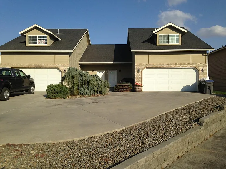4223 Nola Loop Rd #B — Photo 6