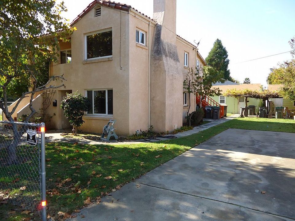 1st image of 832 Poplar Ave