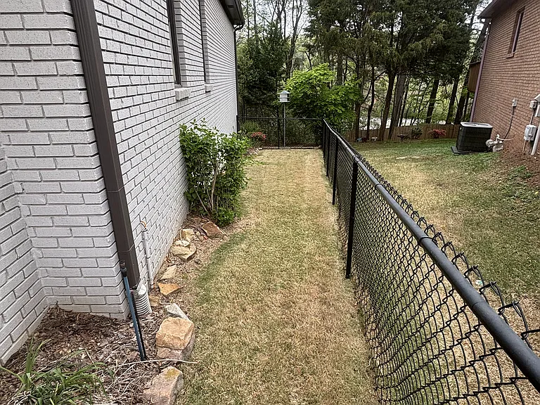 1209 Ivy Brook Cir — Photo 49