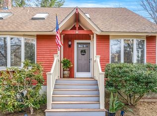 17 Amesbury Ave, Amesbury, MA 01913