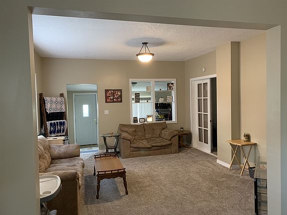 2nd image of 520 W 2nd St
