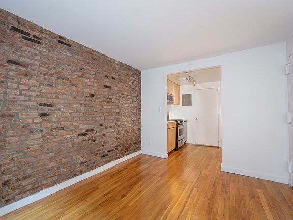 3rd image of 111 Sullivan St #10108