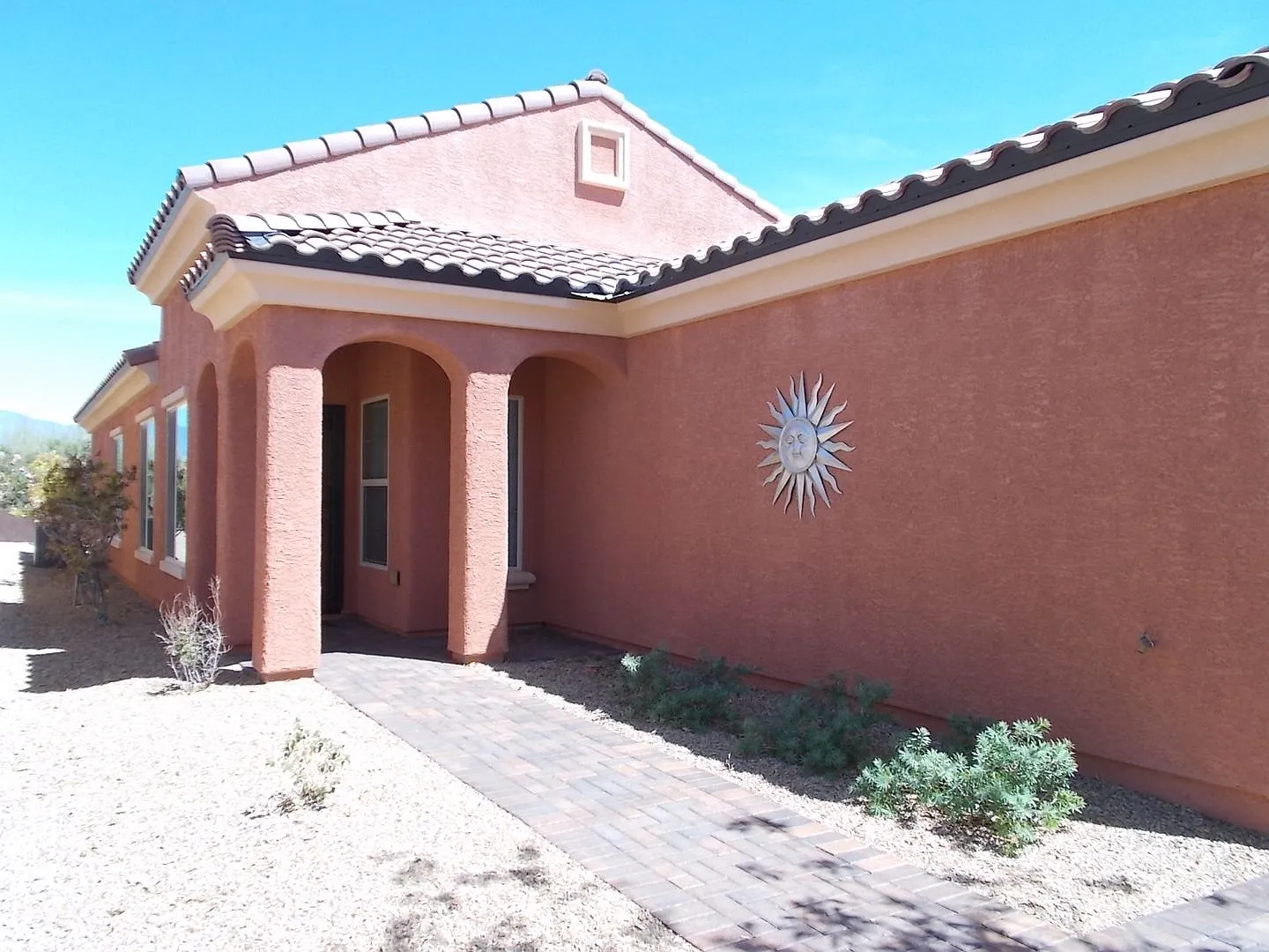 Beautiful 55+ Single-Story Home Available in Mesquite — Photo 2
