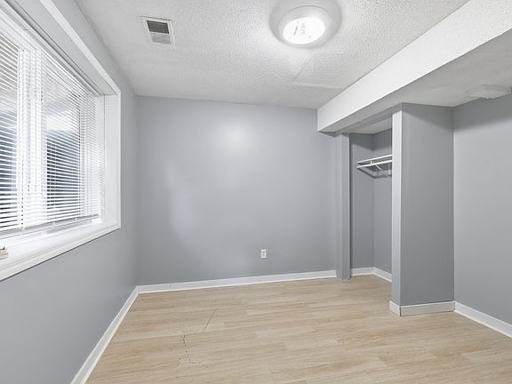 4th image of 2613 Emerson Ave N