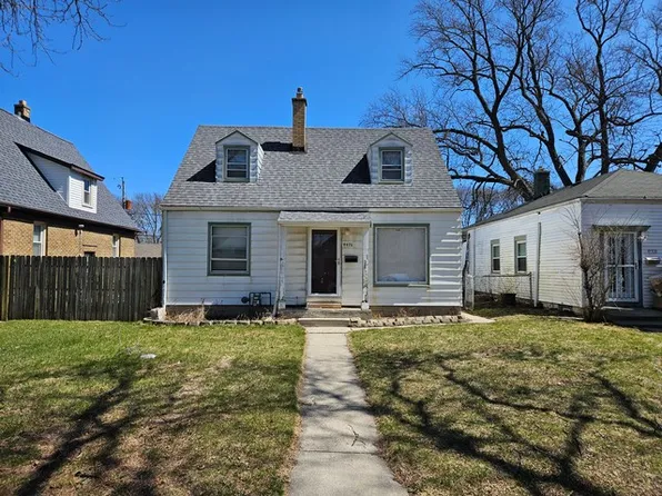 4476 N 22nd St, Milwaukee, WI 53209