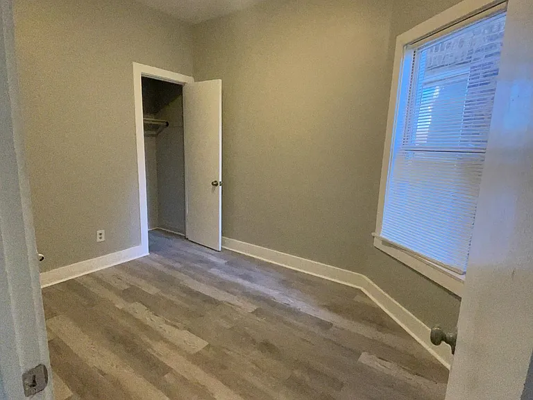 5735 S Aberdeen St #2 — Photo 3