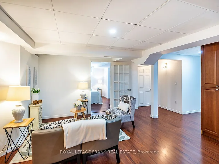 1533 Clearbrook Dr — Photo 6