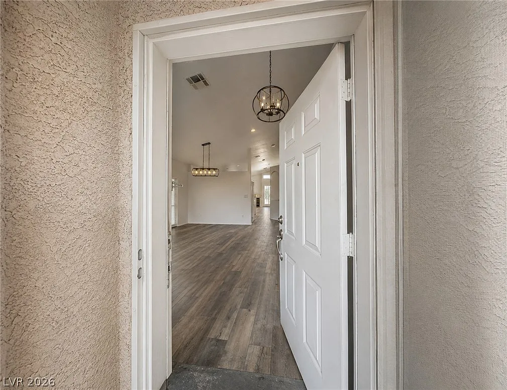 3 bed, 2.0 bath, 1539 sqft, $2,295 — Photo 4
