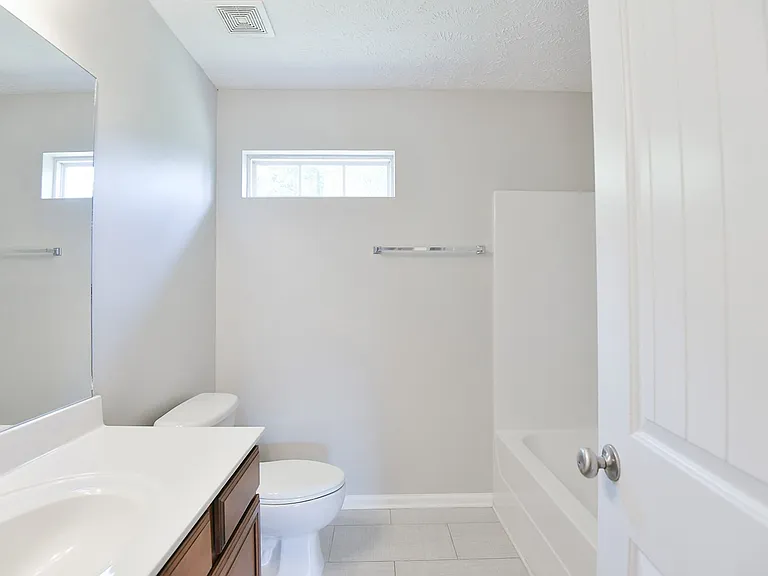132 Tulip Grove Point — Photo 39