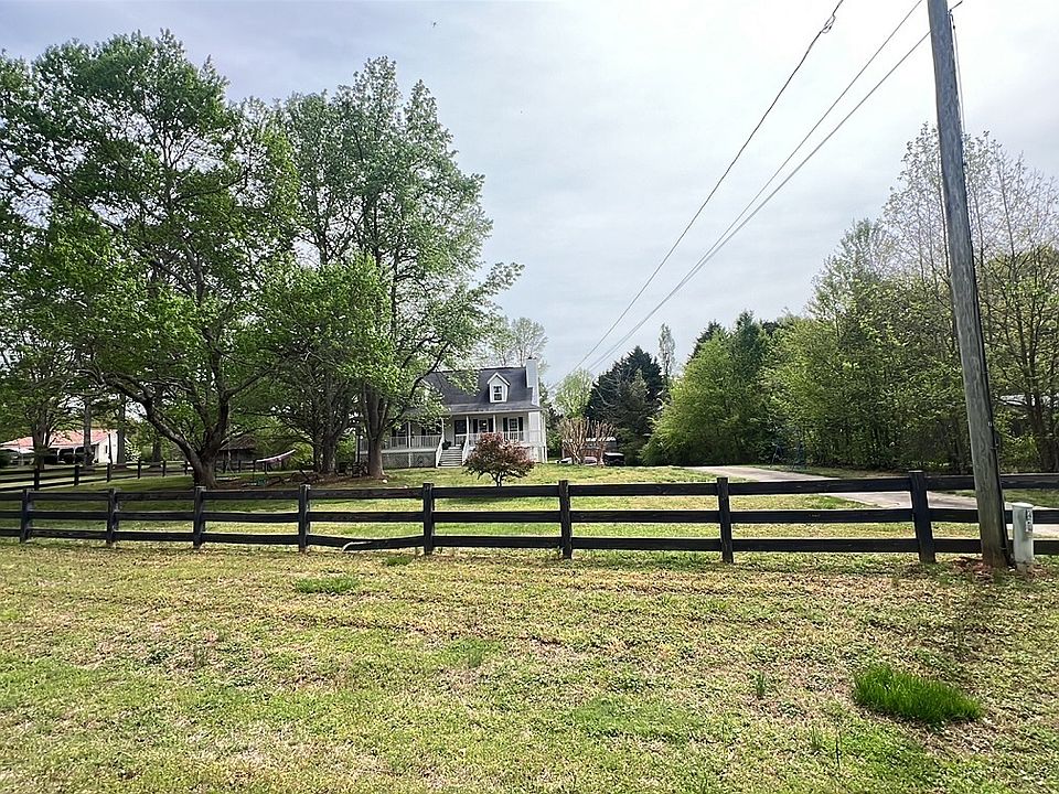 1st image of 1595 Harmony Rd