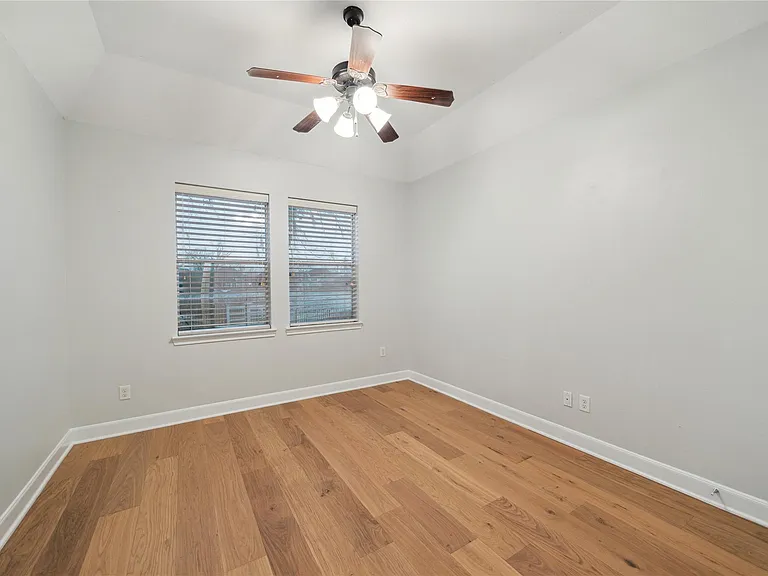 226 Jade Point — Photo 23