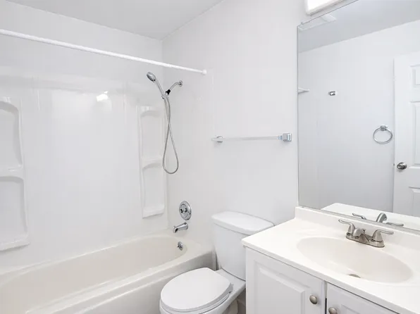 Meadowbrook Apartments, 7515 146th St SW #513, Lakewood, WA 98439