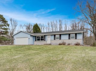 5529 Sheil Dr, Oregon, WI 53575