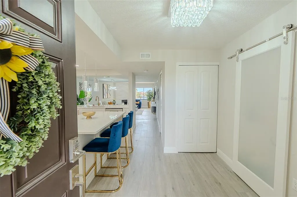 2 bed, 2.0 bath, 1220 sqft, $3,500 — Photo 1