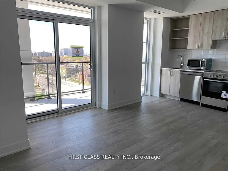 50 George Butchart Dr #718 — Photo 6