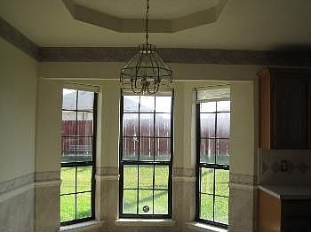 5th image of 4605 Shumard Dr