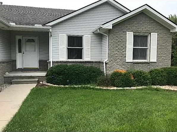 8150 Broadbridge Rd, Ira, MI 48023