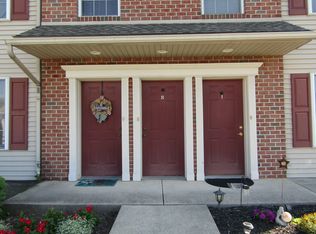 185 Tom Ave APT H, Ephrata, PA 17522
