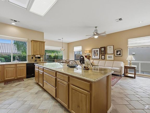 3rd image of 37576 Wyndham Rd