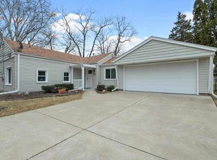 3710 33rd Ave, Moline, IL 61265