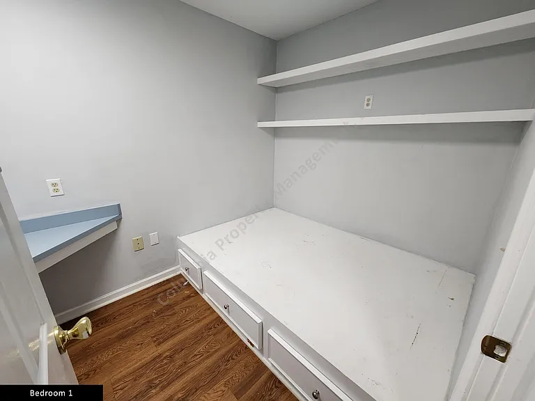 1227 Barnwell St #2 — Photo 15