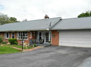 438 Orchard Ln, Manheim, PA 17545
