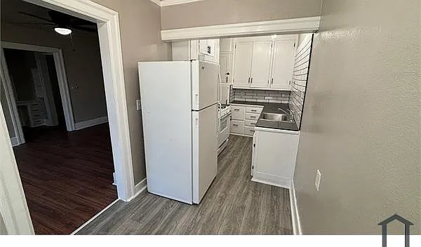 208 N Glenn Ave — Photo 12