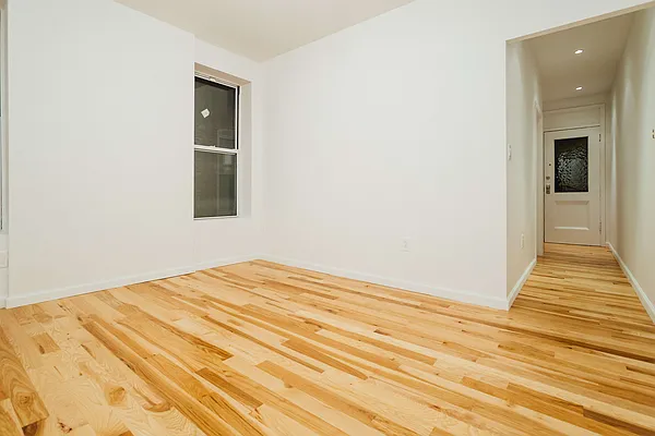 Rented by Nooklyn NYC LLC | media 34