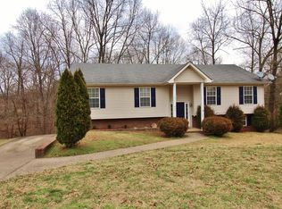 825 Leigh Ann Dr, Clarksville, TN 37042