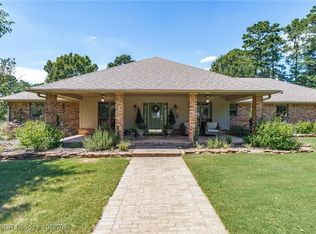 24802 Wolf Mountain Rd, Wister, OK 74966