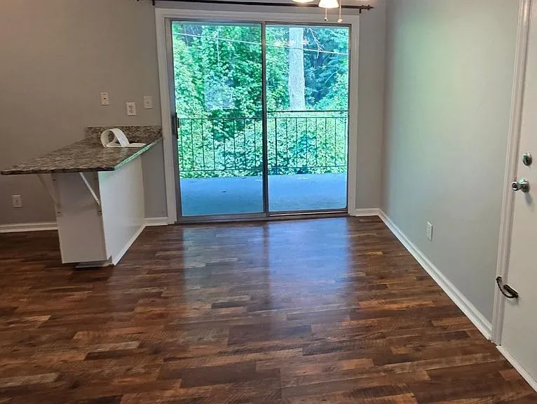 1792G Ebenezer Rd — Photo 5