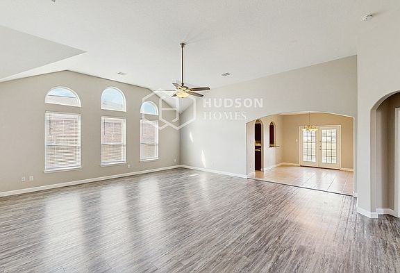 4th image of 30907 E Lost Creek Blvd