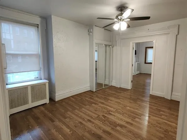 56 Waverly Street image 4 of 15